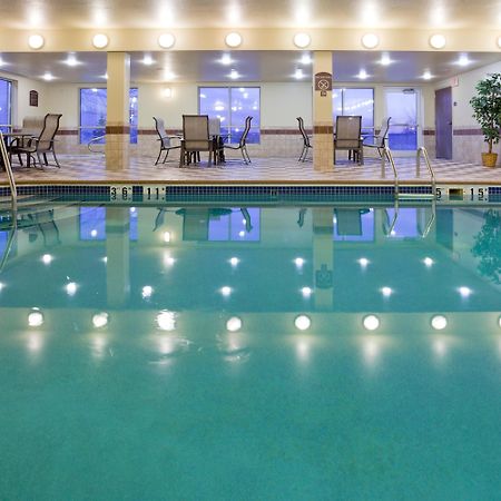 Holiday Inn Express Hotel & Suites Grand Forks By Ihg Kültér fotó