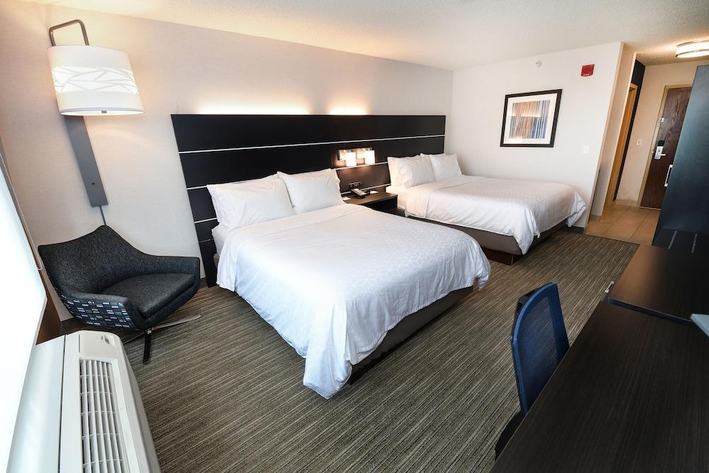 Holiday Inn Express Hotel & Suites Grand Forks By Ihg Kültér fotó
