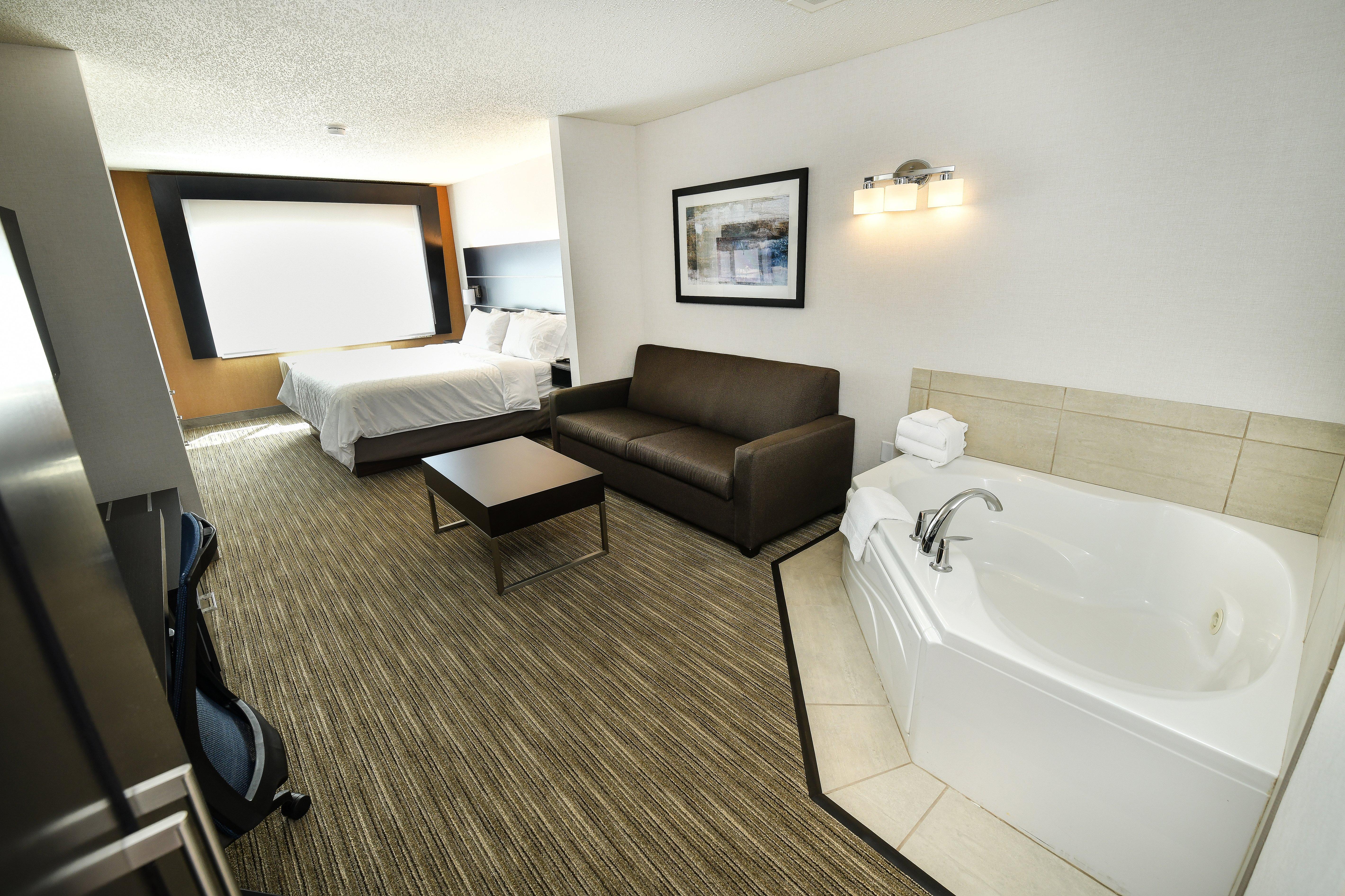 Holiday Inn Express Hotel & Suites Grand Forks By Ihg Kültér fotó